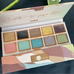 Alamar Cosmetics Destino Eyeshadow Palette • 1.1g x 10 colors